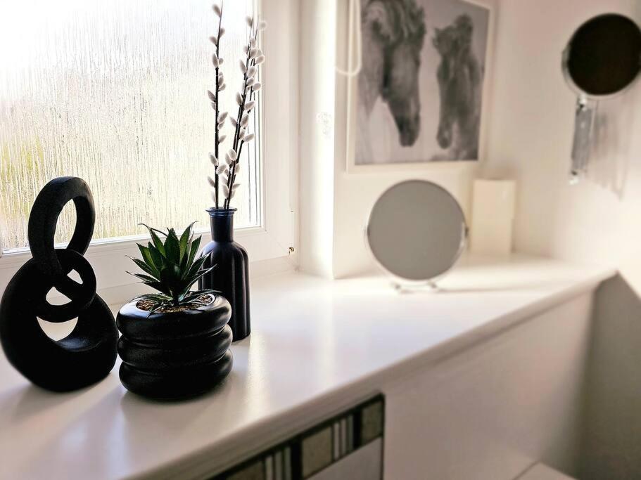 Modern 5 Bedroom Townhouse With Free Parking Glasgow Eksteriør billede